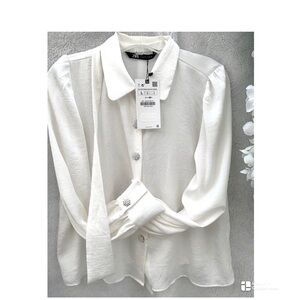NWT ⭐️ ZARA pearly buttons & color, detachable  Tie Front Blouse